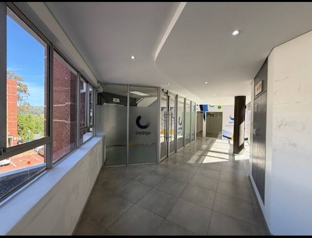 1,070.20M² OFFICE TO LET IN TYGER VALLEY